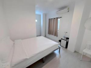 NEWHI B Patong Beach