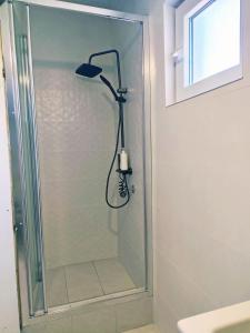 Vista Sea Apartment - Epic Sea View, Cozy Private Stay