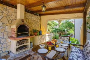 Secret Garden Apartment Mali Lošinj - Happy Rentals