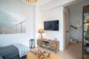 Phoebes Place At Kalamaki Court, 2 Bedroom Villa With A Shared Pool - Fully Refurbished For 2026