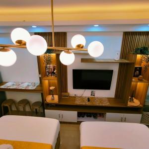 Azrens Oasis MOA Pasay Pool View