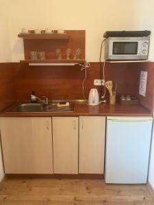 APARTMÁNOVÝ DOM U IVKY Bešeňová štúdiá