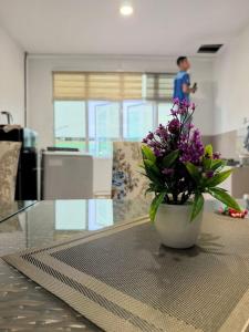 EMERALD Homestay Sibujaya Shop Residence