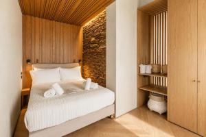 Touchstone Villa - Private Pool, Mountain Views & Luxury Architecture