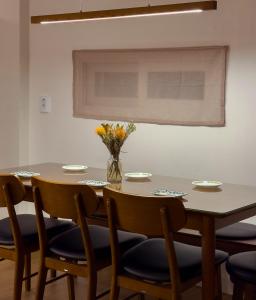 Sinchon 4Rooms 6Beds 2Bathroom Cozy Korean-Style Loft House