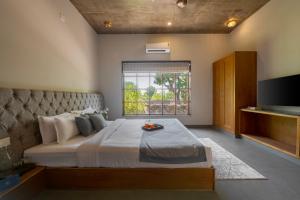 Claystone Retreat ,4BR near Old Shrinathji Temple, Udaipur