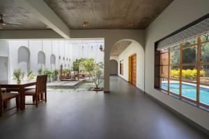 Claystone Retreat ,4BR near Old Shrinathji Temple, Udaipur