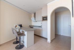 2 Bedroom Luxury Apartment with Sea View in Los Cristianos