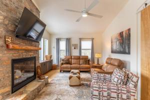 Moondrift Retreat at Linville Land Harbor