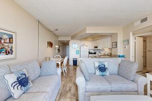 Desirable beach condo with great location views balcony pools & game room