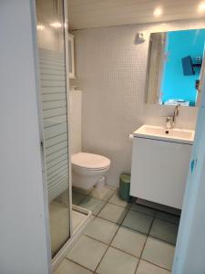 Appartement Front de Mer - Vue Mer Exceptionnelle, les Pieds dans lEau à La Madrague, Presquîle de Giens