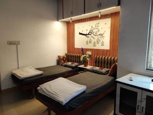 Homeland Stay - Private Floor - 3BHK- 3Balcony-3Bathroom