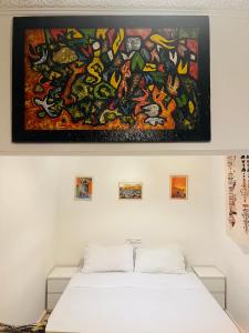Le Nid Blue Cozy B&B near Jamaa Fna l WiFi & Netflix & Moroccan Breakfast in The Terrace