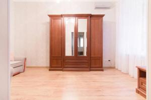 Apartment on Deribasovskaya 18