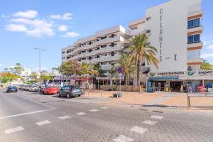 M&M Suite Yumbo Atlantis by HomestayGranCanaria