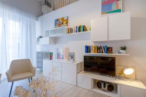 GuestHost - Maricò Apartment with parking