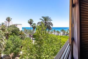 Alicante Center Postiguet Beach Steps Away Panoramic View AC