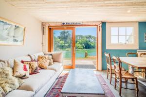 Gîte Privé au bord de la Rivière de Crach