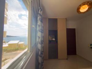 TopView Seafront Apartment