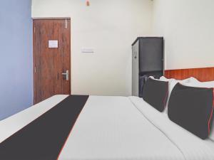 Super HOTEL PNR SUITES KUKATPALLY