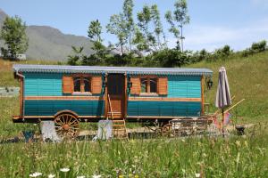 Maisons d'hotes Roulottes Montagne Pyrenees : photos des chambres