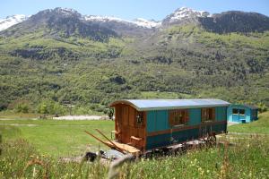 Maisons d'hotes Roulottes Montagne Pyrenees : photos des chambres