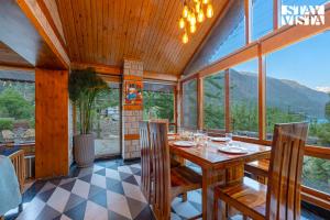 Lost in the Alps by VEO - Part of StayVista