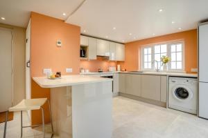 3 Bed in Gower oc-hh48