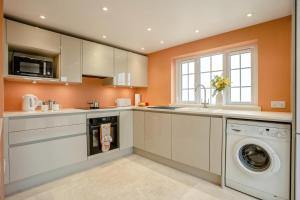 3 Bed in Gower oc-hh48