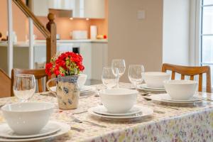 3 Bed in Gower oc-hh48