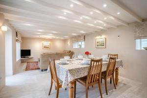3 Bed in Gower oc-hh48