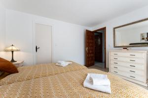 Villa with private pool and direct access to the beach