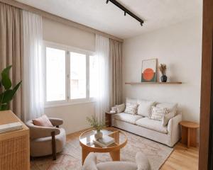 Stunning Rooftop Apartment with Castle View Bosa