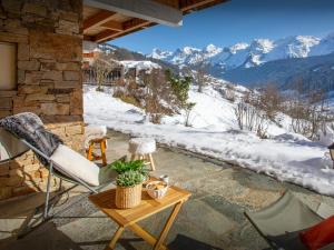 Chalet Aravista - OVO Network