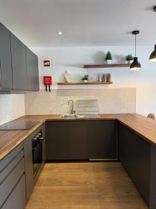 Terra Cota Apartment