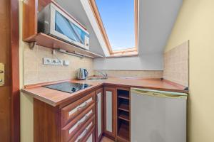2 room apartment with terrace, Hriadky