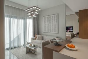 Chic 1BR Getaway Beach-Style Pool