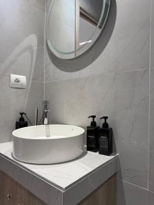 Aura Rooms