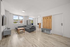 2 room Apartment with balcony - Nálepkova
