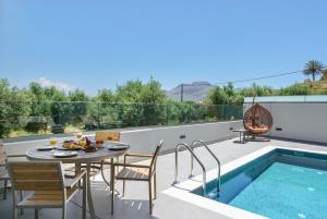 Maple Villas - Modern Sea View Villas with Pools, Walk to Plakias Beach