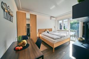 ClaTo Living Merano - Etschmann Studio Apartment with Balcony