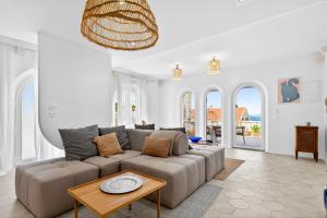 Paradeisos Suite