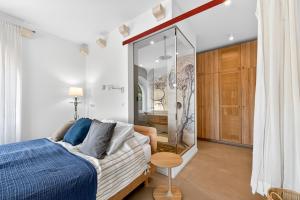 Paradeisos Suite
