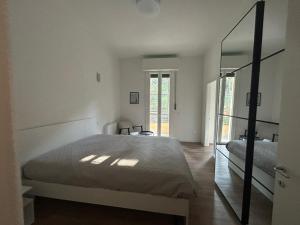 Daisy Garden 2, Bologna by Short Holidays