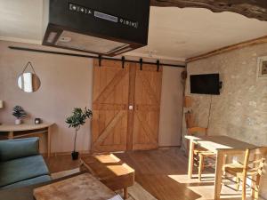T2 de Charme – Hyper-centre Tours – Design & Calme