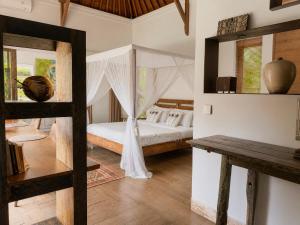 Villa Fleur Deluxe Tropical Bungalows near Canggu padel