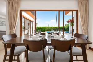 Villa Elara Bang Tao 3BR Pool East Residence