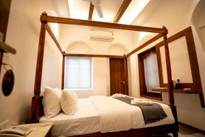 Hotel shiva kashi