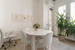 GuestHost - Cozy Balcony Apartment X6 Guastalla