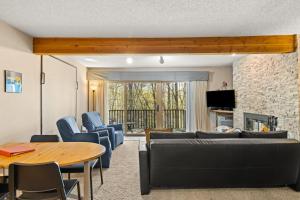 Timber Ridge Retreat